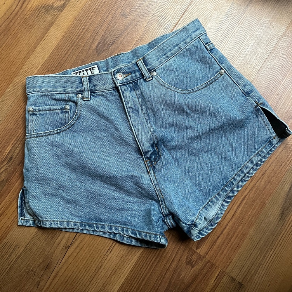 Vintage Denim Blue Women's Jean Shorts Sz 32